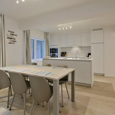Apartmán Huswell - Stunning At The Beachfront Of De Haan